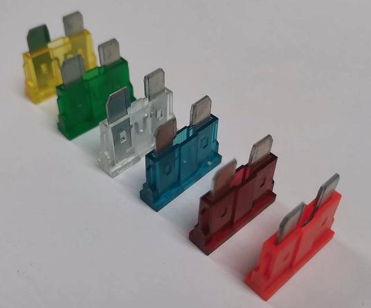 Automotive blade fuse-DC32V 20A Yellow-5